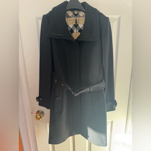 NWT Burberry Gibbsmoore funnel collar trench coat Size 4 run small. - Picture 7 of 14